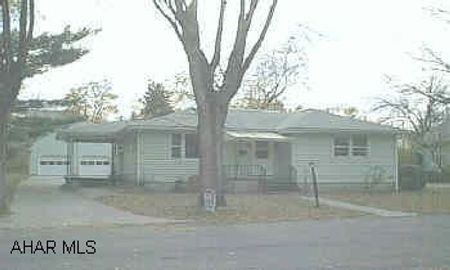 Rancher-Campus Area-Hardwood floors, new kitchen, vinyl siding, roof 1yr, newer furnace, central air, 3rd BR in basement & 3/4 bath/laundry. 2 car-2sty Garage, Private Drive.   Off Juniata Gap Rd from W. 14th St to Ivyside Dr near Silk Mill.