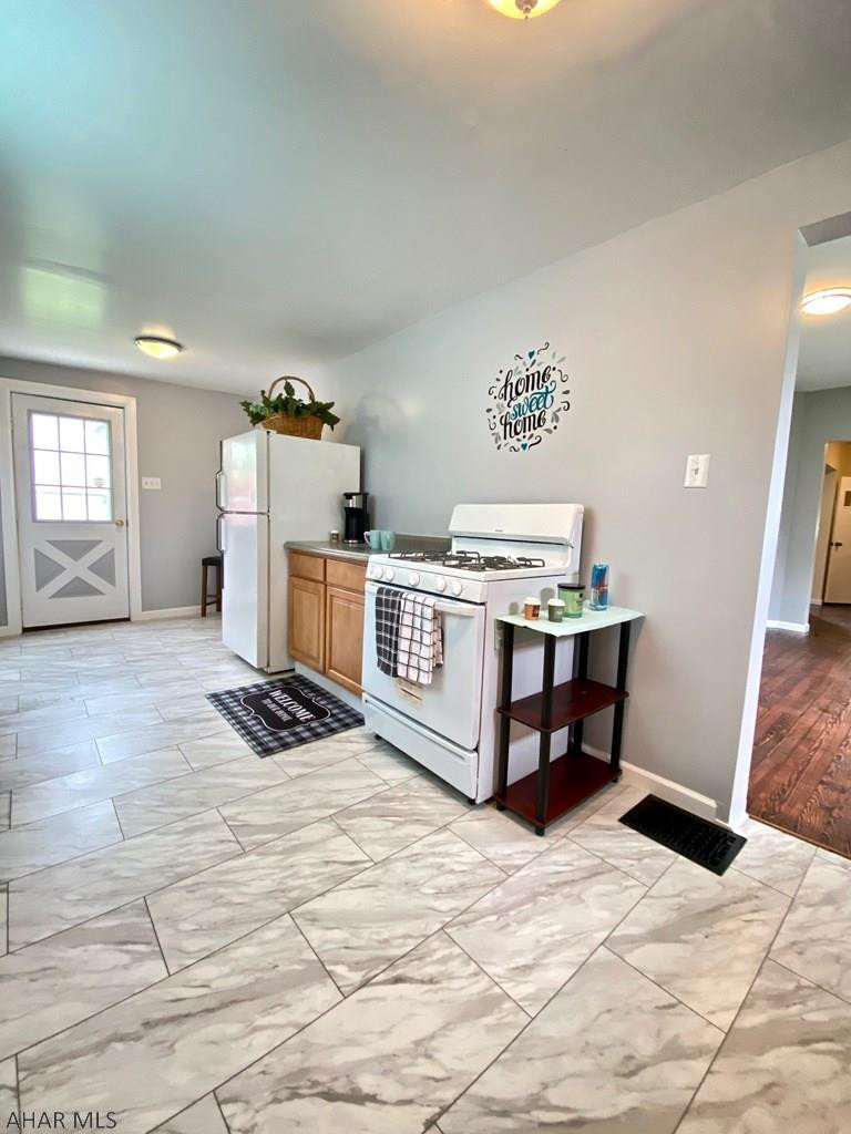 Juniata - Residential