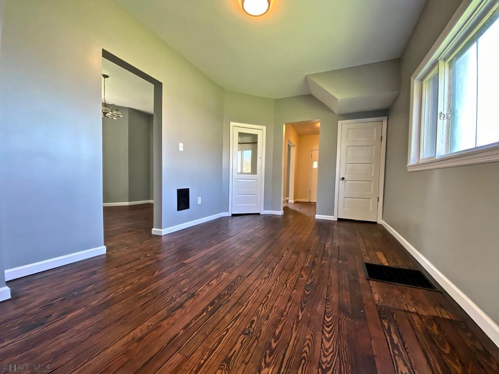 Juniata - Residential