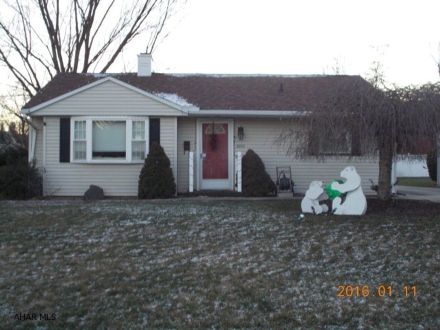 Perfect home for people downsizing or just starting out. Gorgeous kitchen with newer appliances, large living room, spacious family room, new roof, 1 car garage, solid deck to entertain on and much more. You will fall in love with this home!