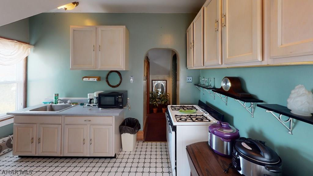 Bellwood Boro - Commercial Sale