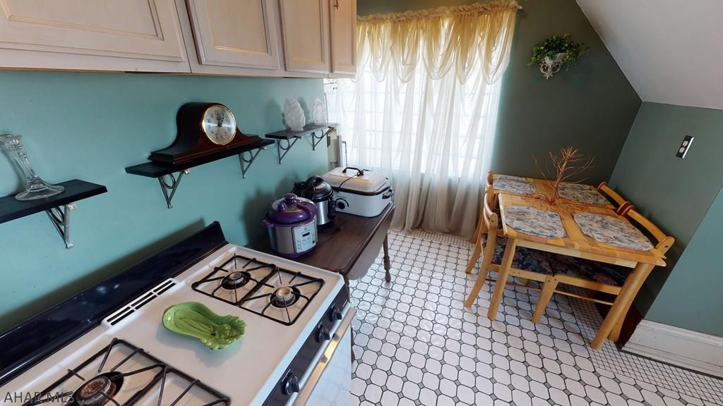 Bellwood Boro - Commercial Sale