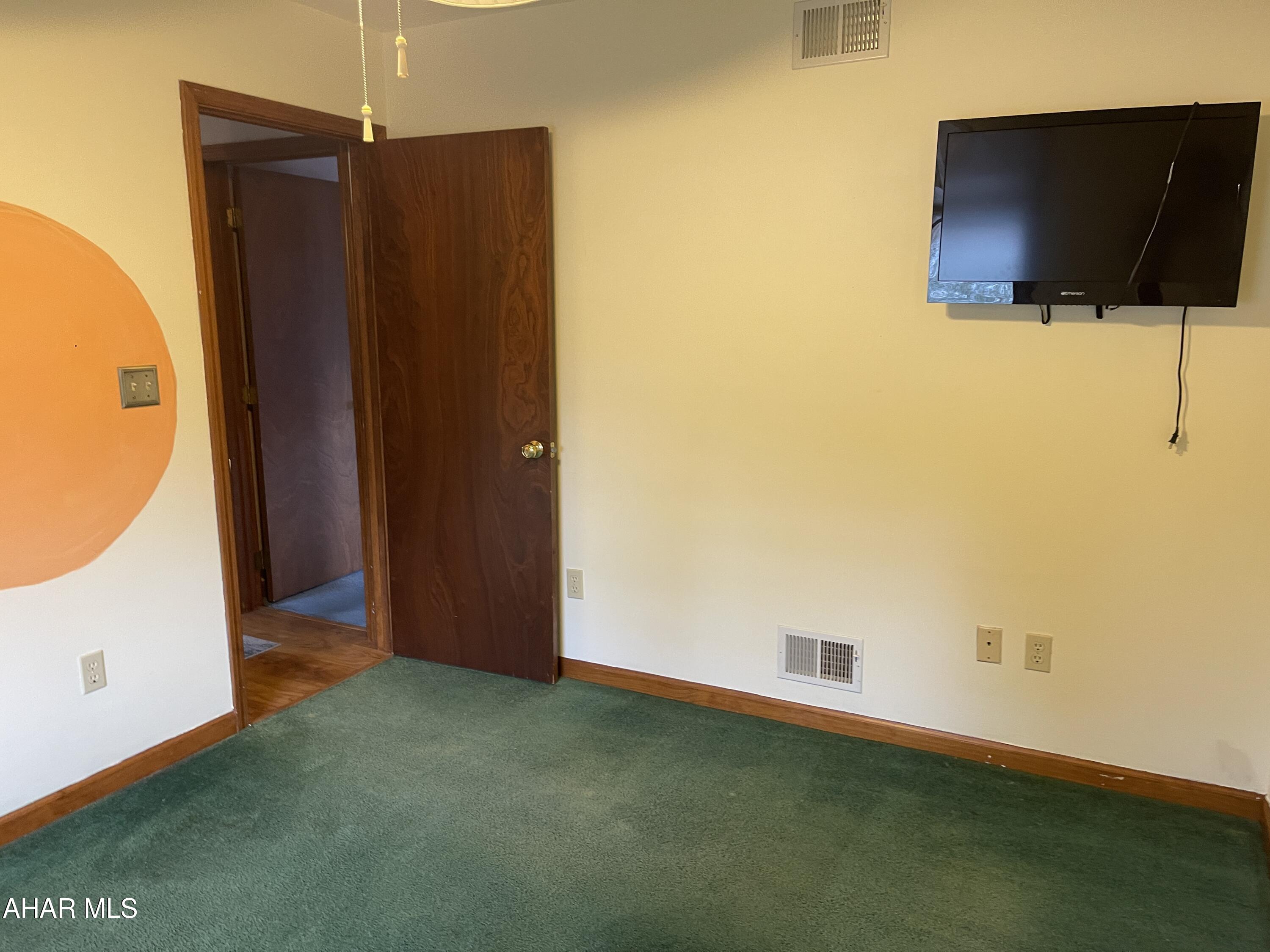 Juniata - Residential