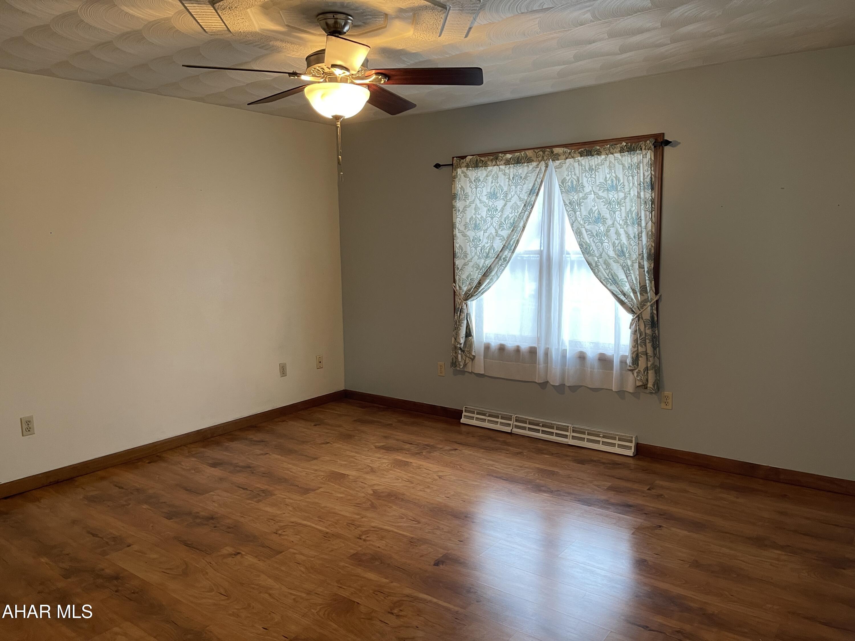 Juniata - Residential