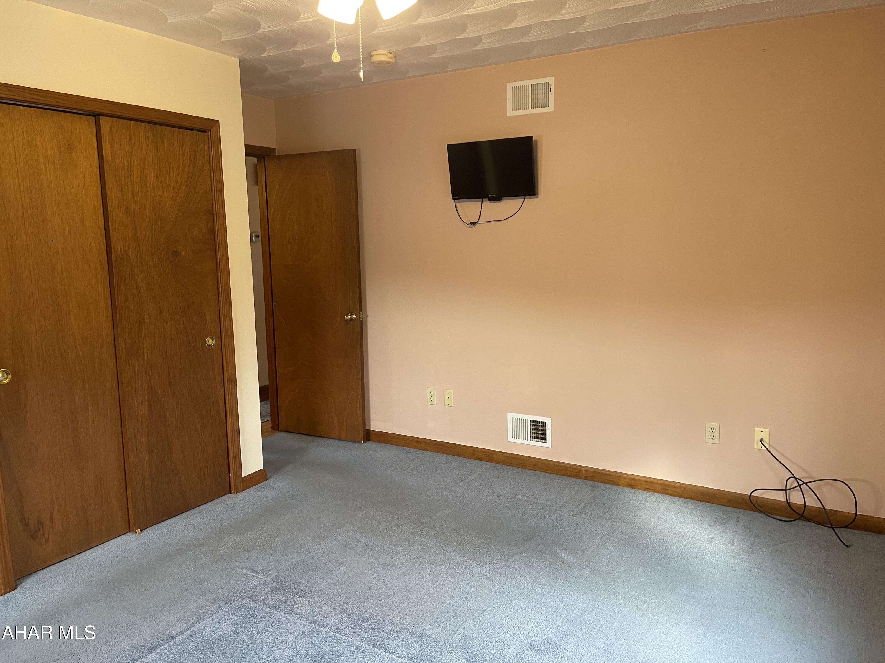 Juniata - Residential