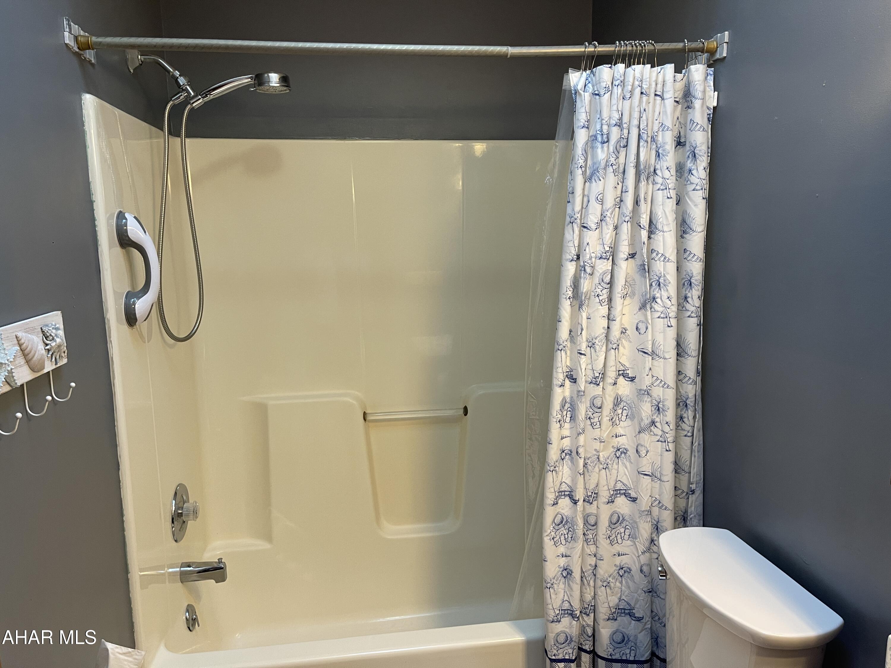 Juniata - Residential