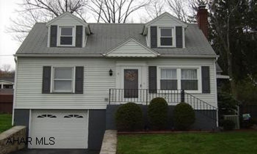 Adorable Cape Cod - Quiet Street - Fairview Well Maintained - Move in condition