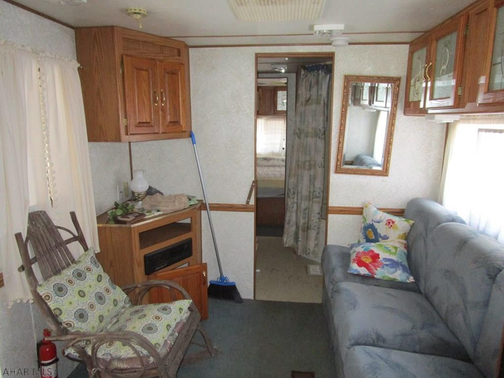 Glendale Yearound - Residential