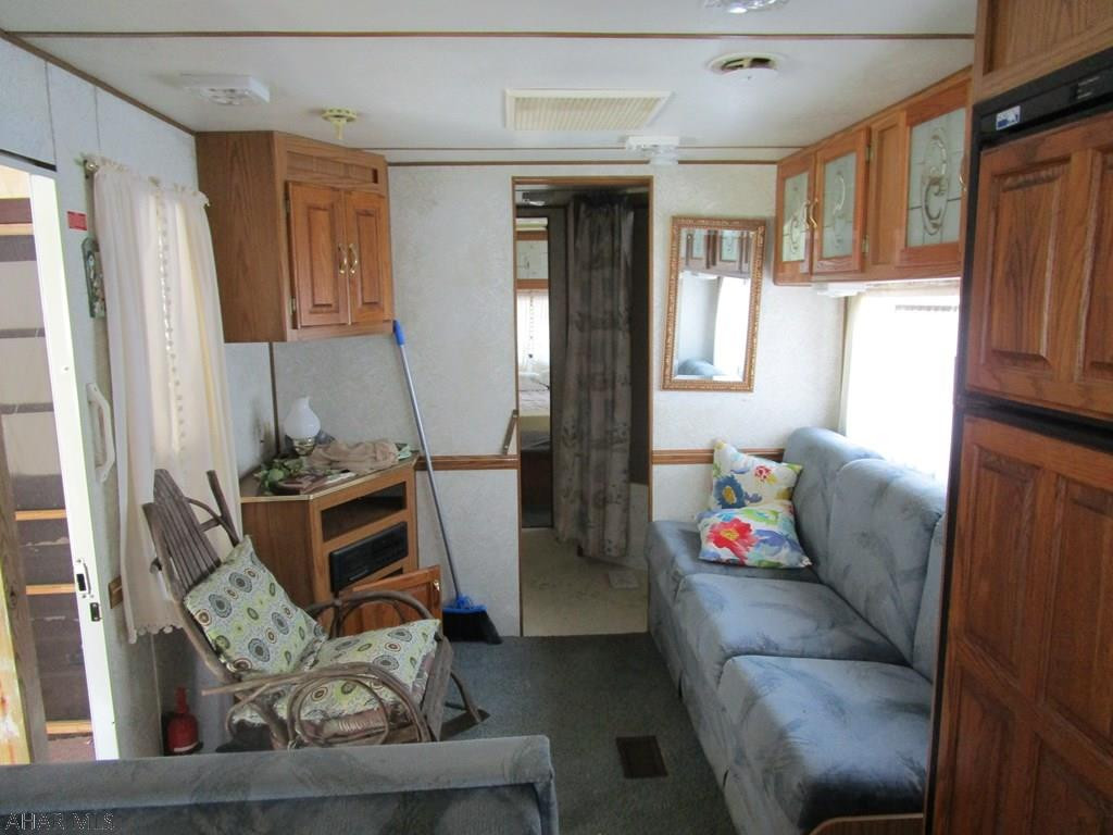 Glendale Yearound - Residential