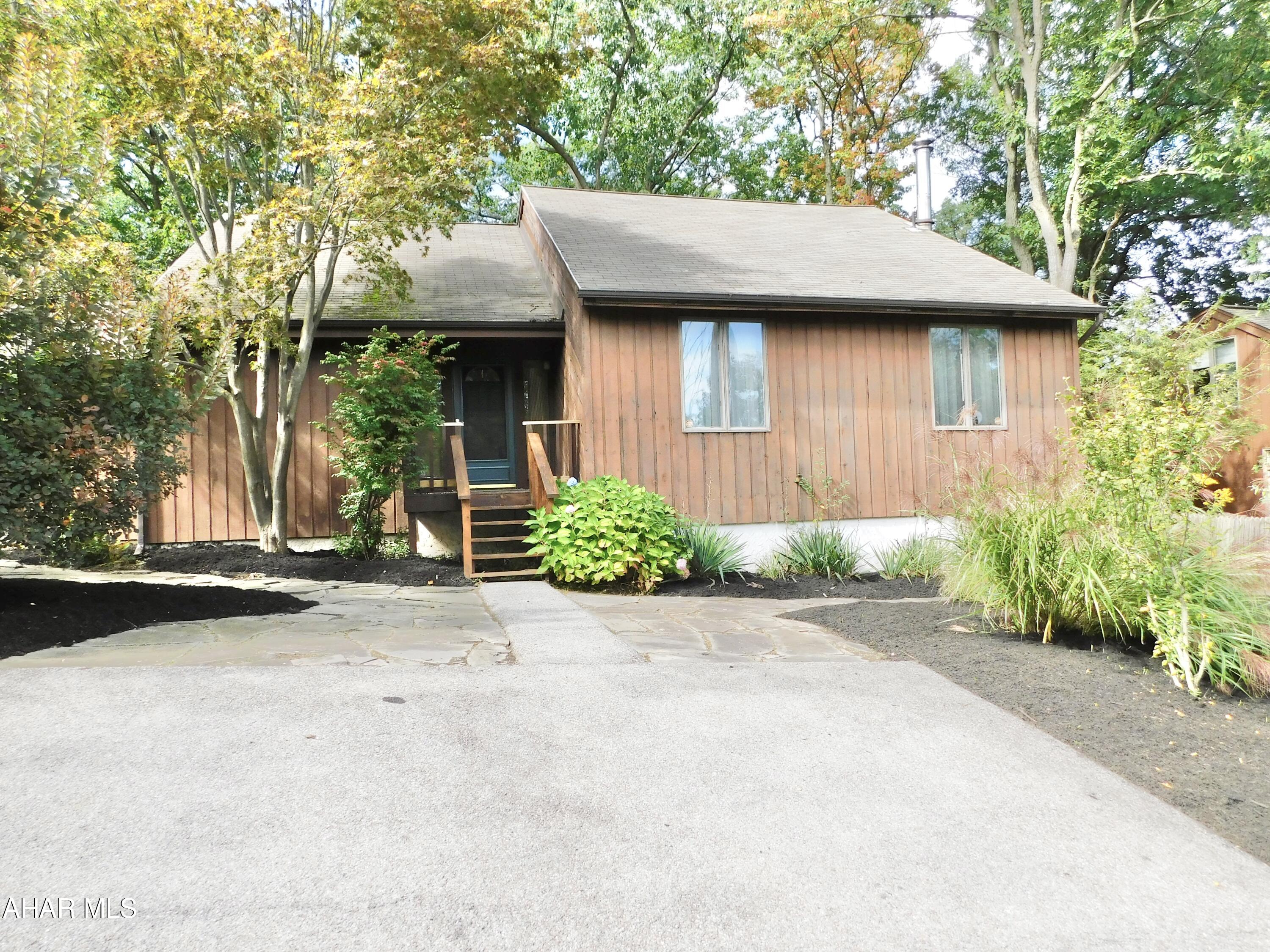 Cricket Knoll - Residential