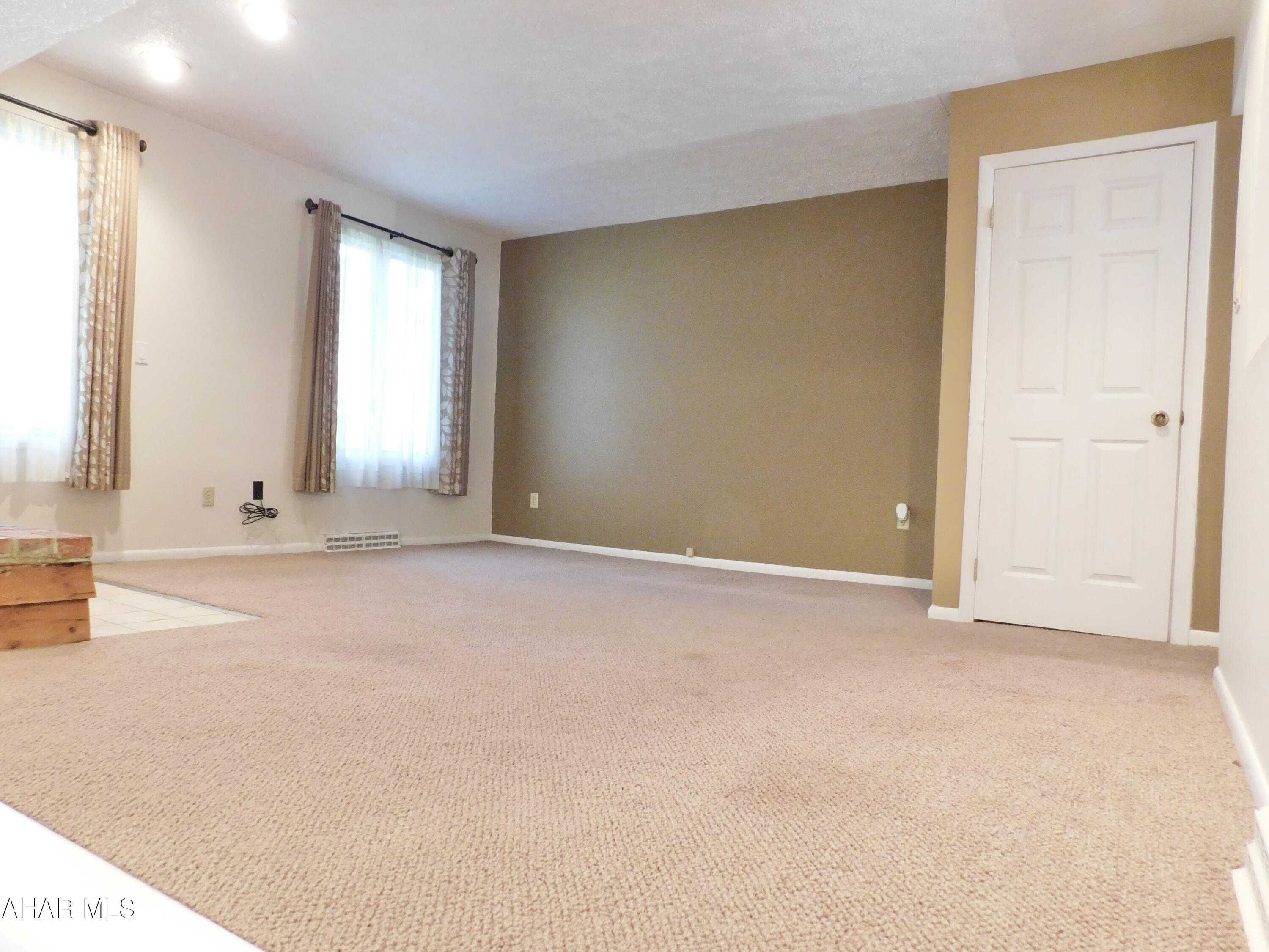 Cricket Knoll - Residential