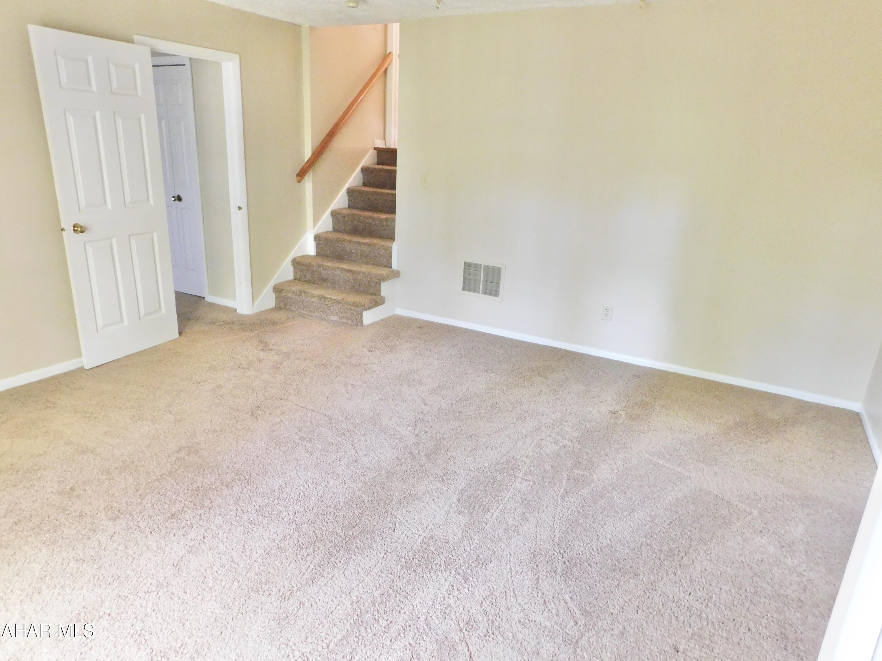 Cricket Knoll - Residential