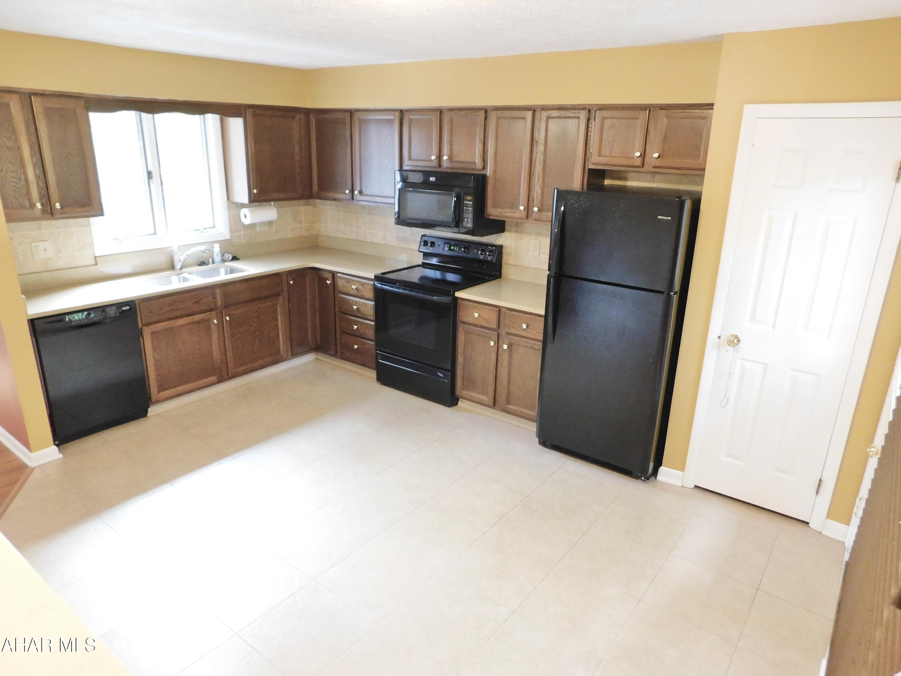 Cricket Knoll - Residential