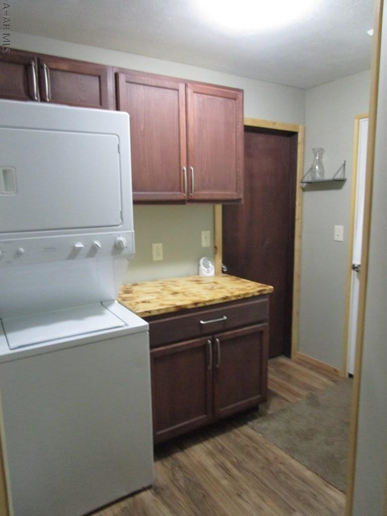 Glendale Yearound - Residential