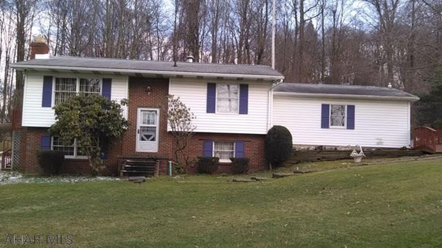 Nicktown- 3 Br split level in the country, modern kitchen, appliances included, oil HA heat. FR with dry bar & wood burner. 1 1/2 baths Garage & deck