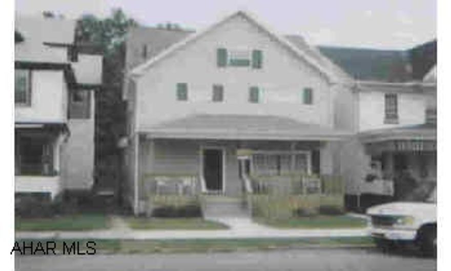 Expect to be impressed! Everything new in this completely remodeled home. Just move right in. Don't let cats out when showing. Expect to be impressed! Everything new in this completely remodeled home. Just move right in. Don't let cats out when showing.