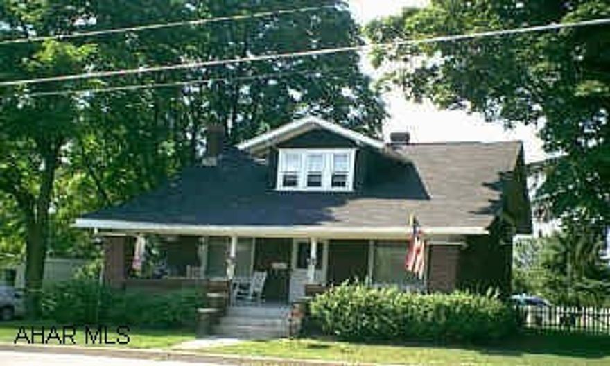 1/2 Story Brick-with attached 2-Story workshop to rear-2 separate Lots