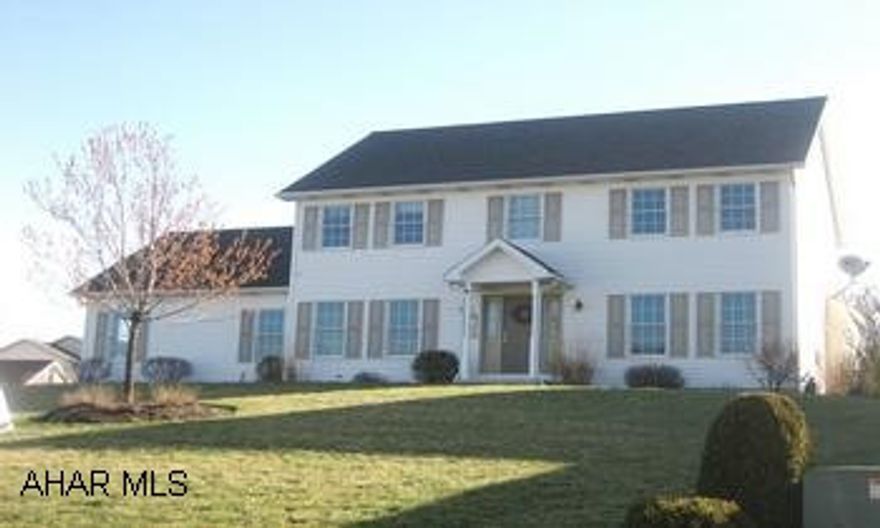 Fantastic home in Edgewood. Features 4 bedrooms, 2.5 baths, large kitchen with eating area. Foot of Ten elementary. Fantastic home in Edgewood. Features 4 bedrooms, 2.5 baths, large kitchen with eating area. Foot of Ten elementary.