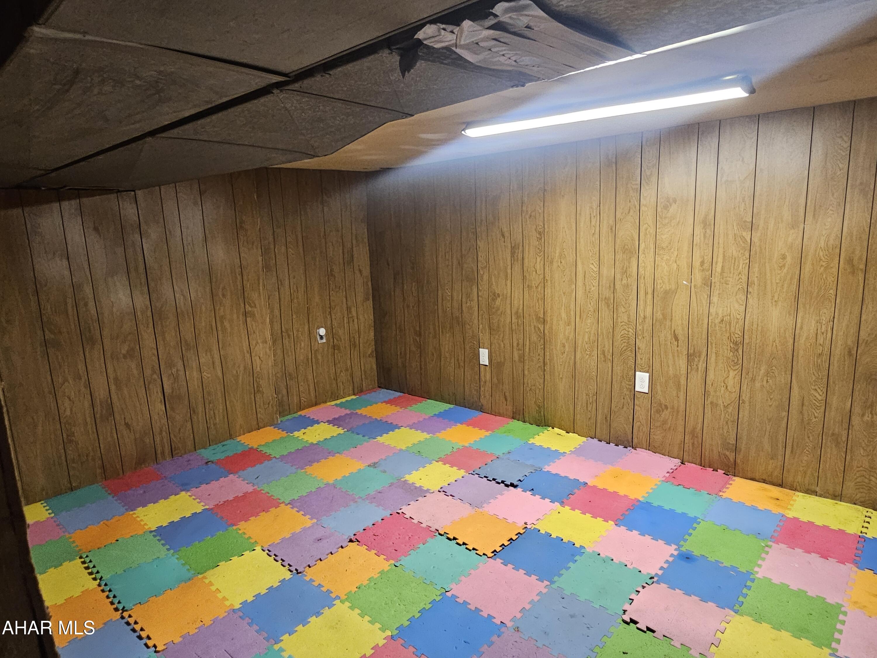 Juniata - Residential