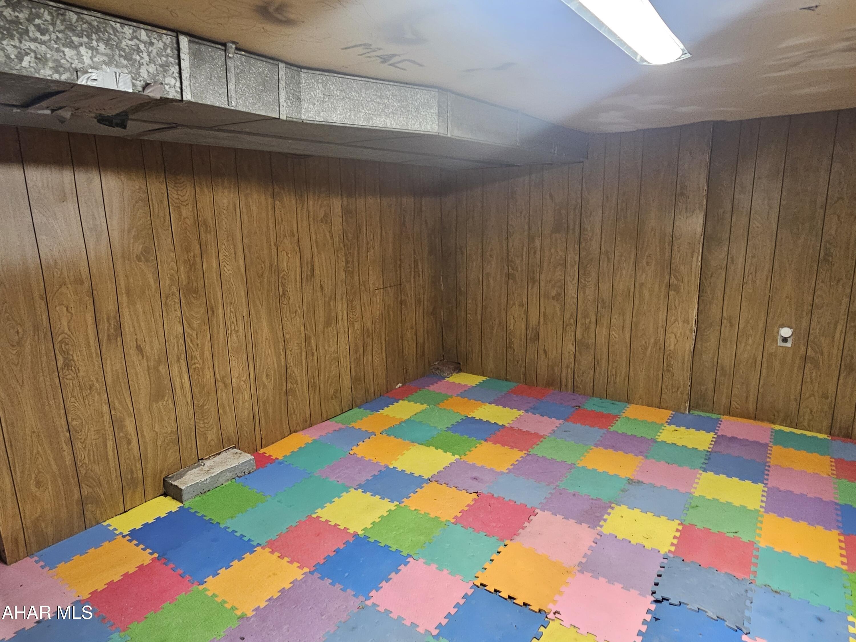 Juniata - Residential