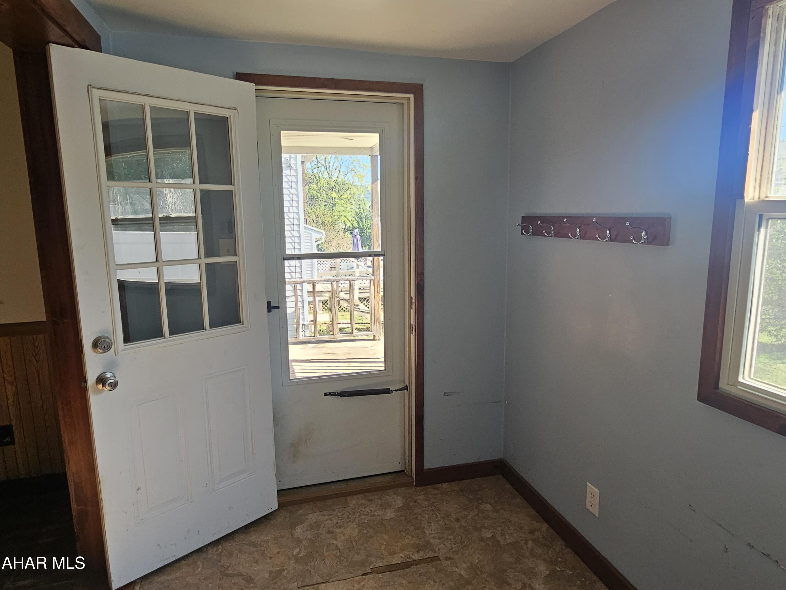 Juniata - Residential