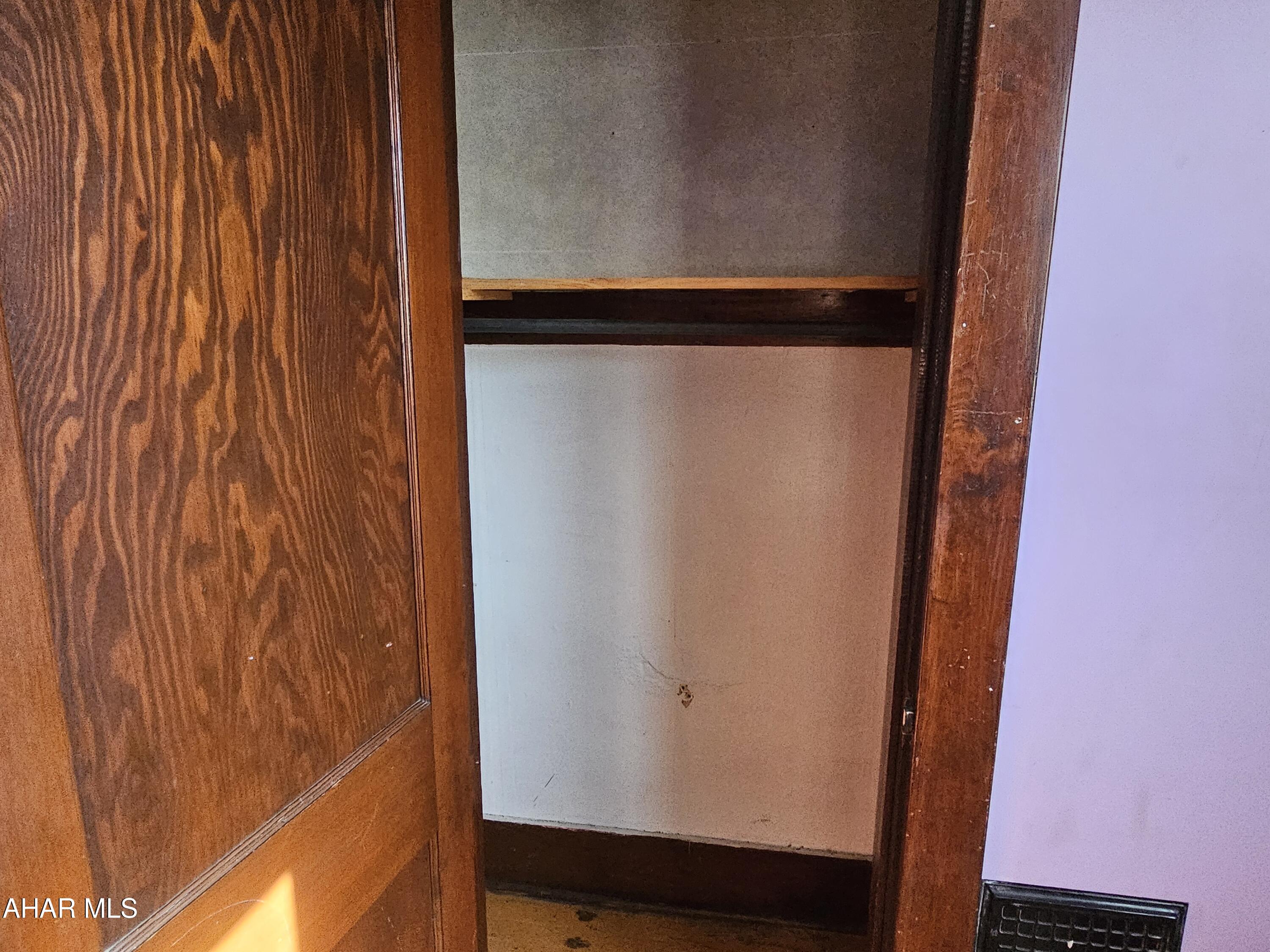 Juniata - Residential