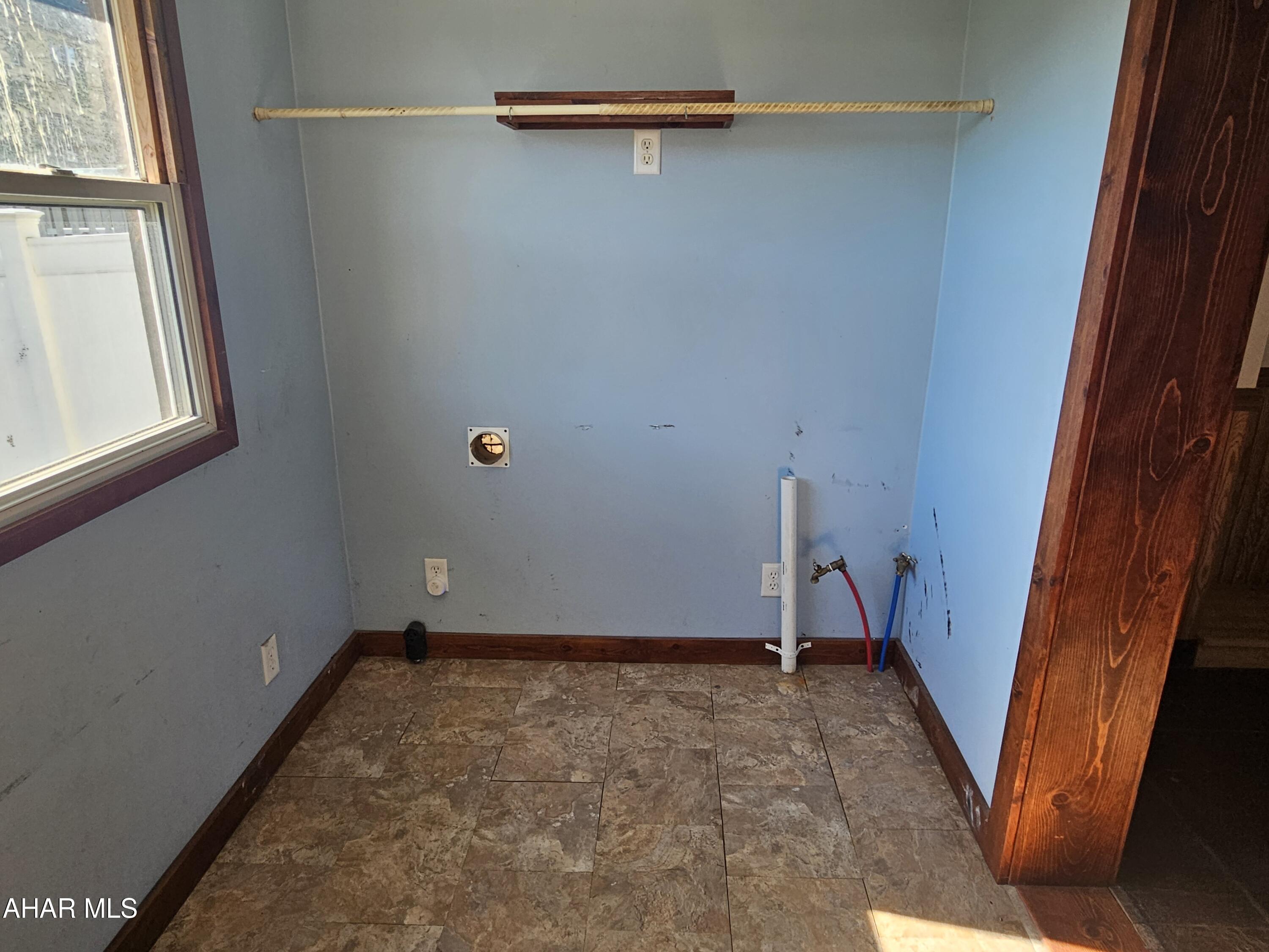 Juniata - Residential