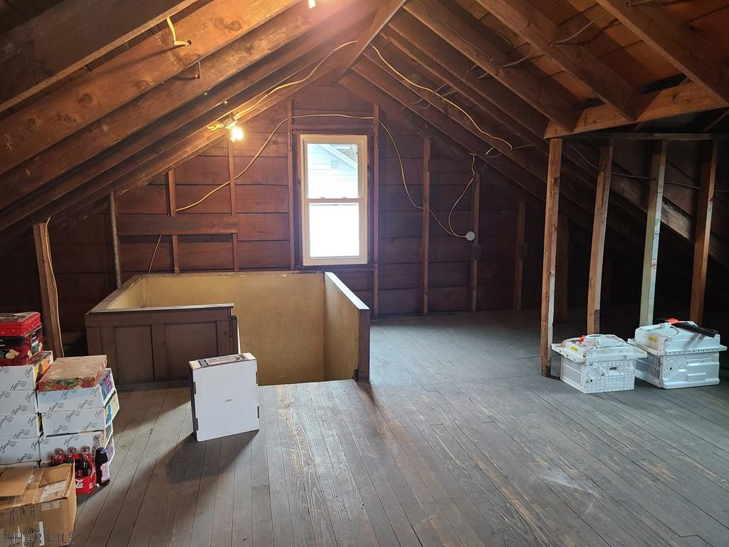 Unknown - Residential