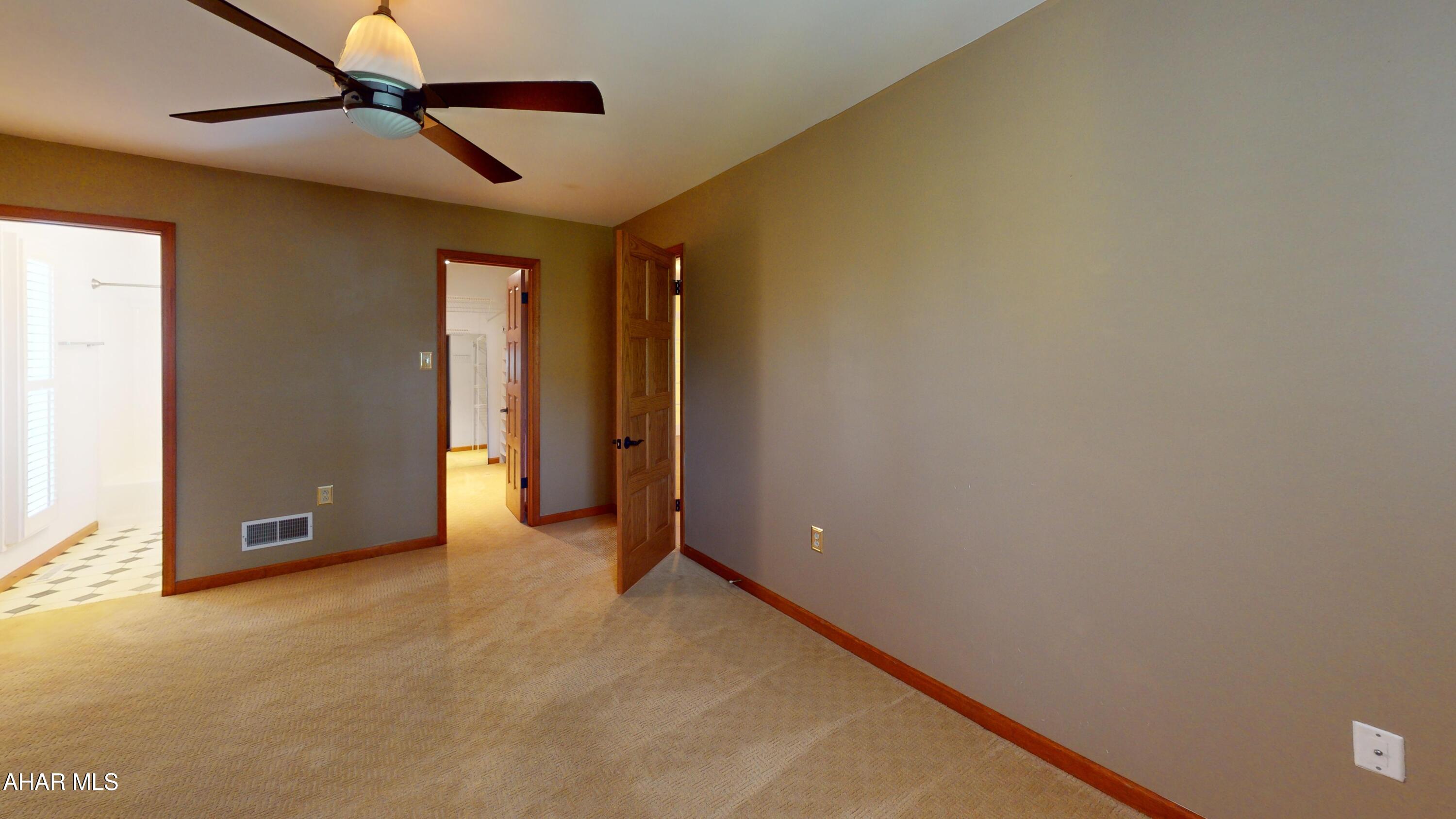 Holliday Heights - Residential