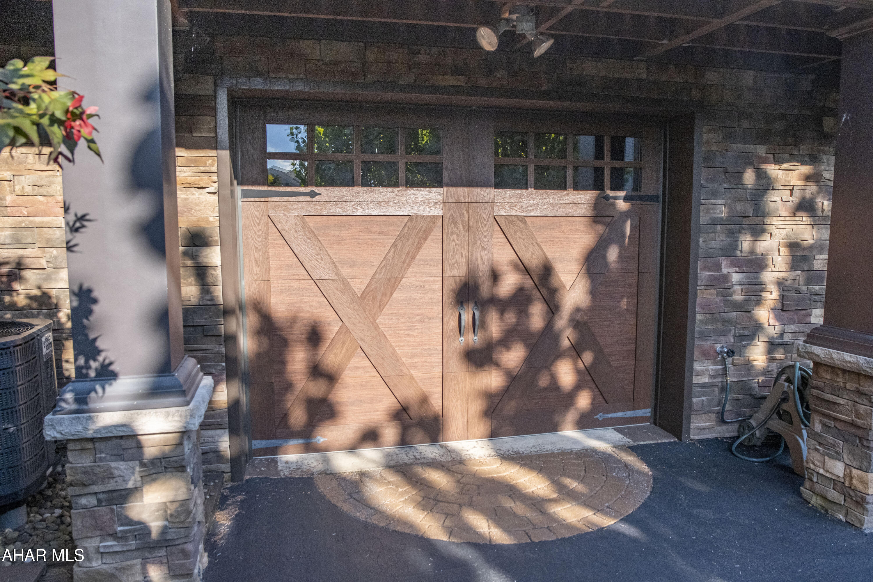 Holliday Heights - Residential