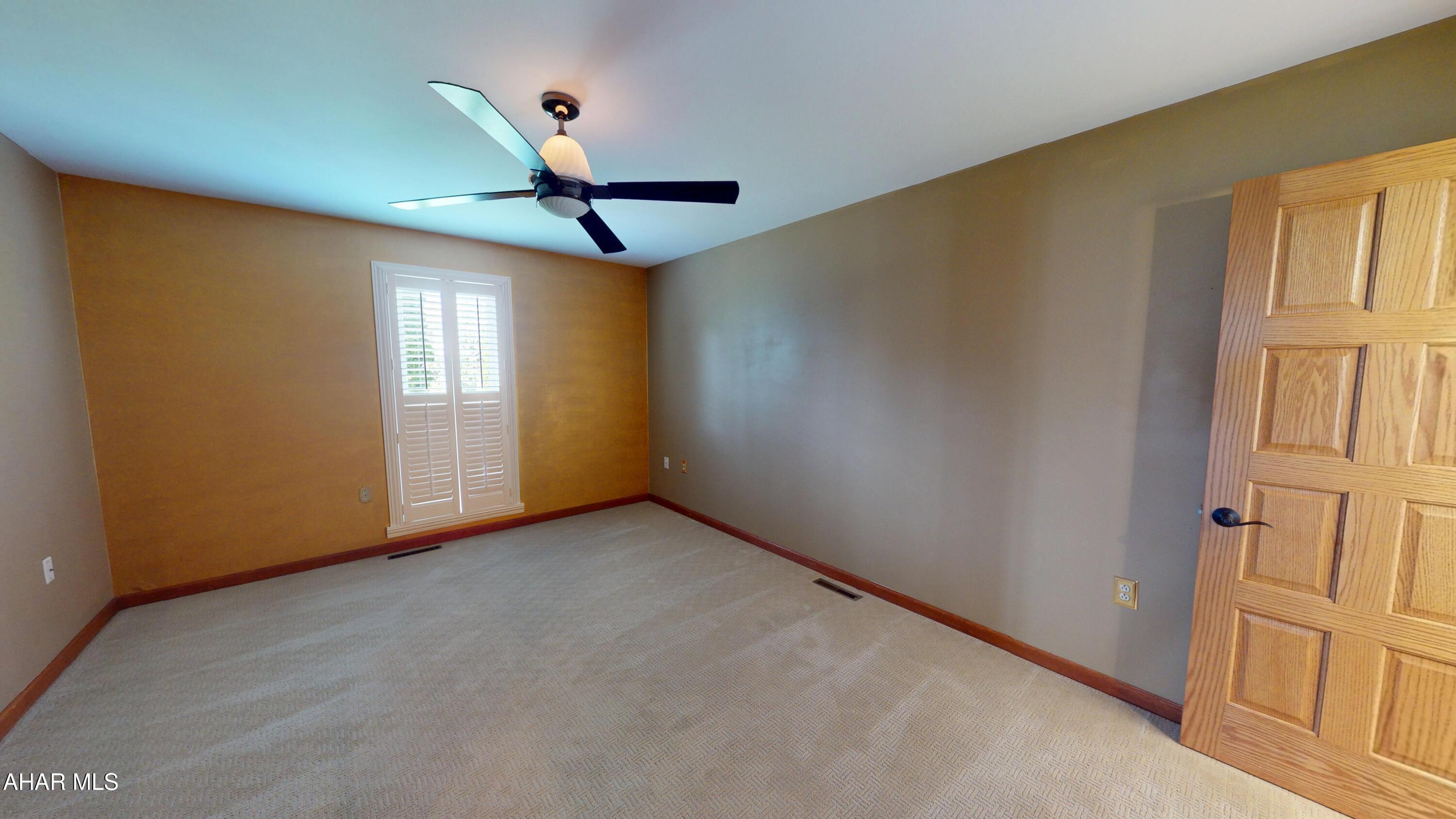 Holliday Heights - Residential