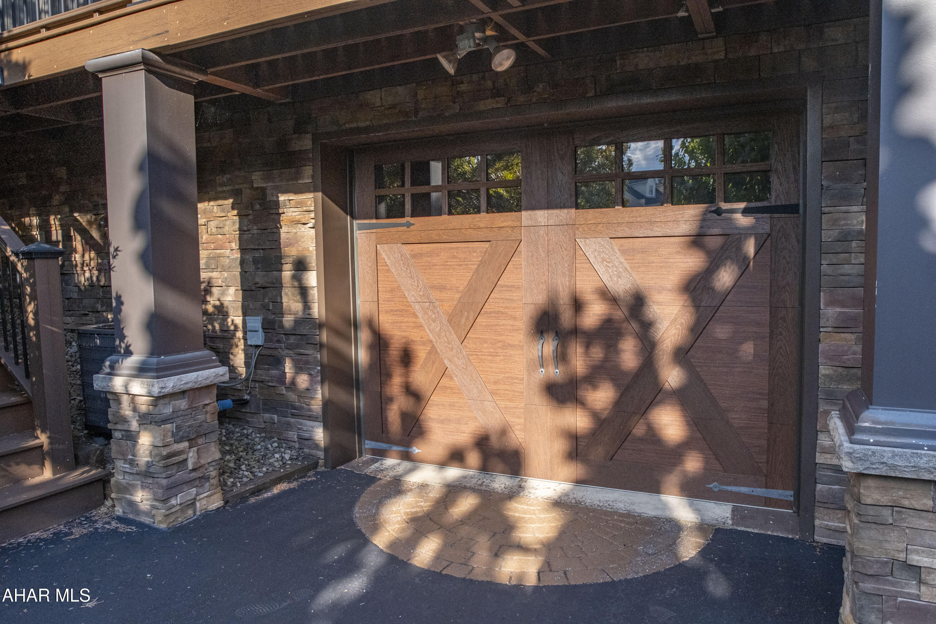 Holliday Heights - Residential