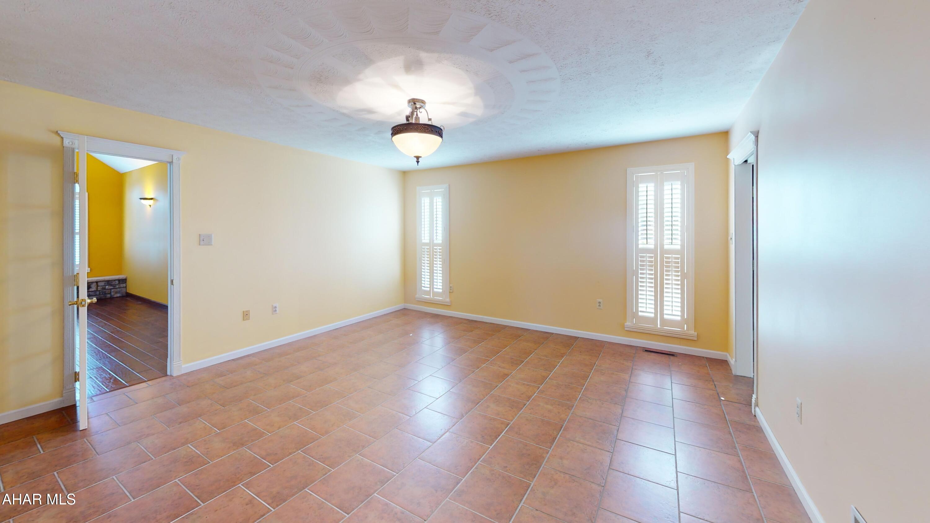 Holliday Heights - Residential