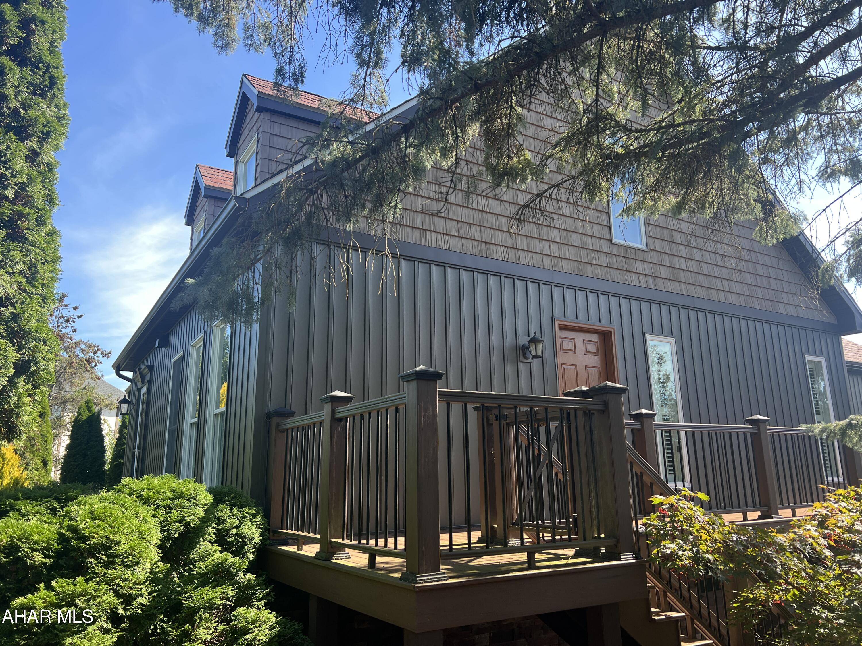 Holliday Heights - Residential