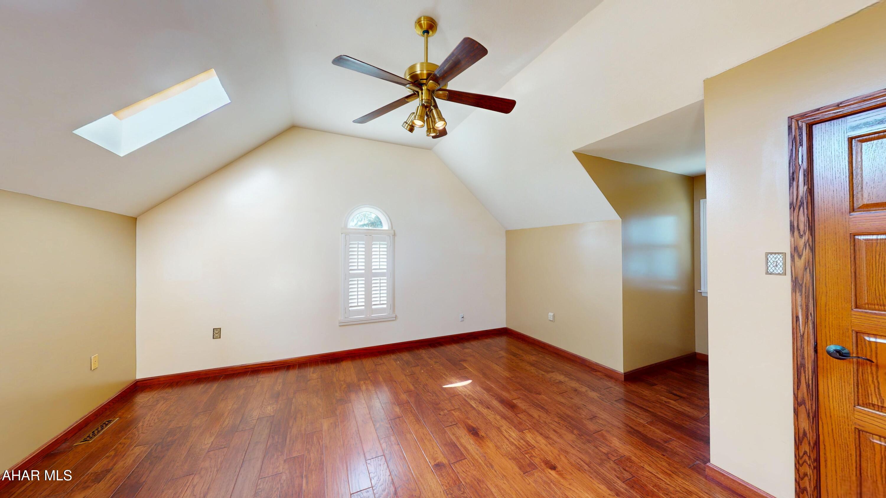 Holliday Heights - Residential