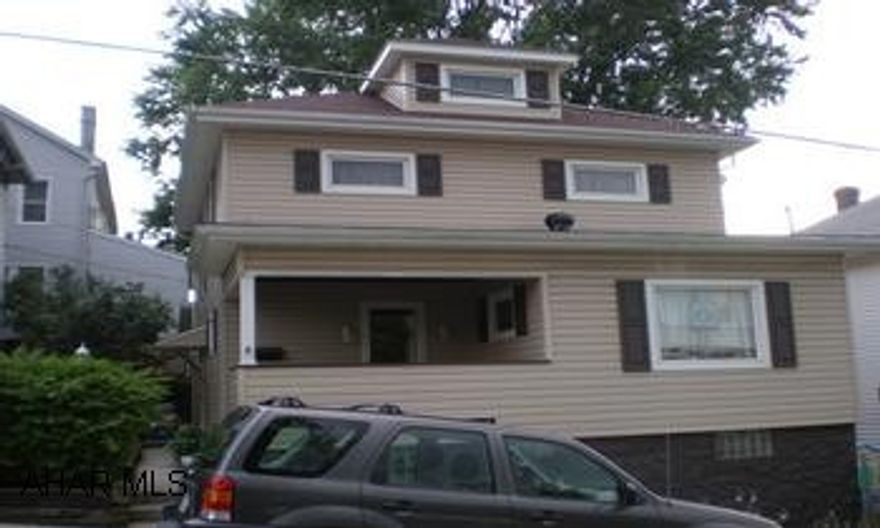 Beautifully remodeled home with modern kitchen and bath, newer siding and roof, central air, much more!! Clean and well maintained. Beautifully remodeled home with modern kitchen and bath, newer siding and roof. central air, much more!! Clean and well maintained.