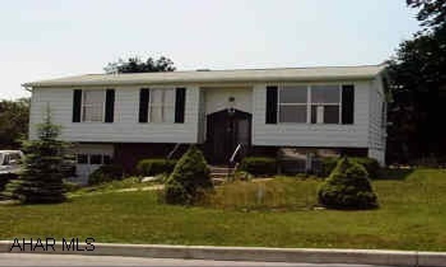 Split entry - 3BR, 1BA Nice neighborhood-Needs some TLC.  Presently Farmers home-GREAT VIEW!