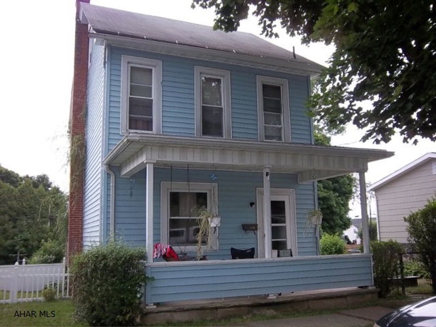 Cute 2 BR 1 BA home in Bellwood. Newer siding and replacement windows. Newer roof and furnace as well. Come see this great property.