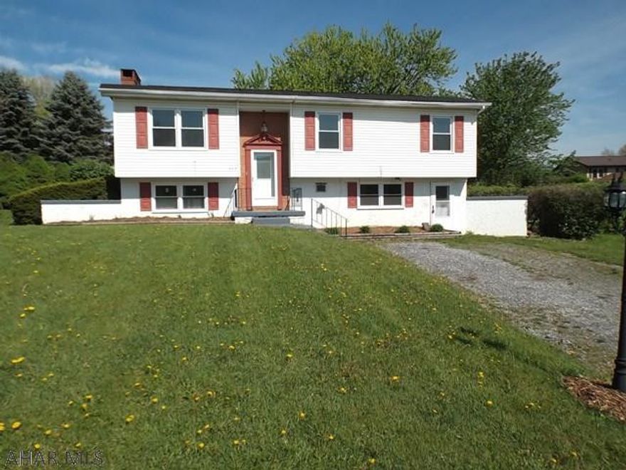 SELLER OFFERING TO PAY UP TO THREE PERCENT OF BUYERS CLOSING COSTS with an acceptable offer.   Newly painted interior, new carpeting. some laminate and ceramic floors.  New roof in 2010.  Rec room recently remodeled with wet bar, woodburner, beer taps and double door cooler, and private entrance.  New thermopane windows.  Interior doors have been changed following  carpet installation.   With the warm summer months approaching, imagine your family and friends enjoying your own pool!  Taxes are based on County Assessment Office estimate for 2017.