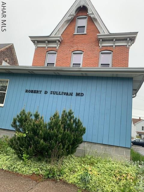 Unknown - Commercial Sale