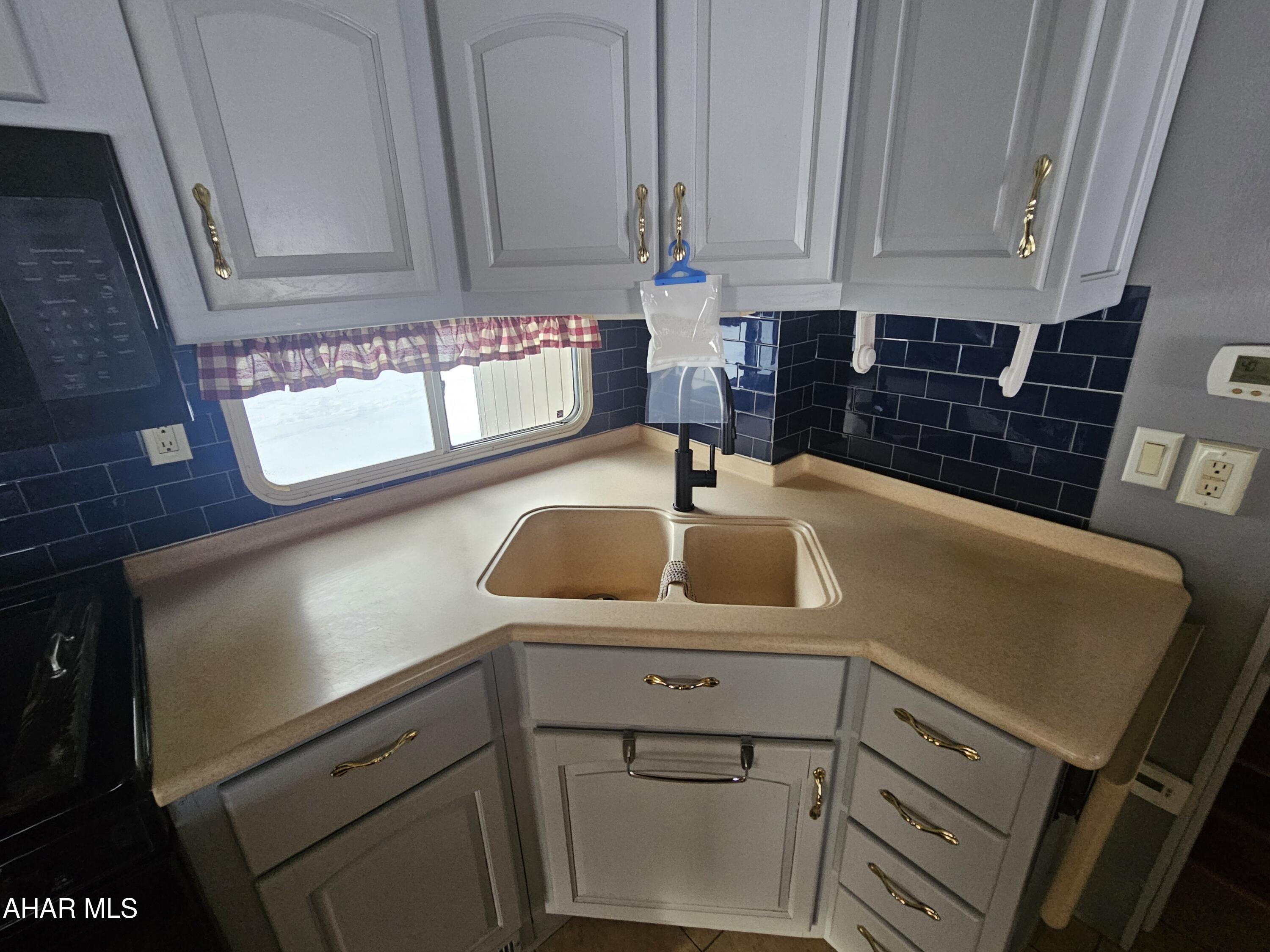 Glendale Yearound - Residential