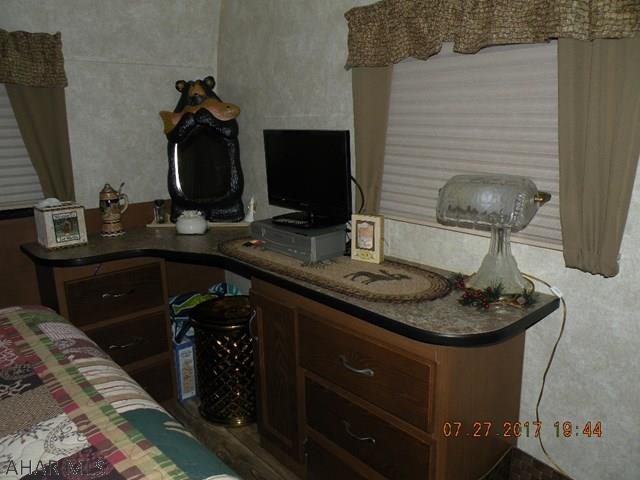Glendale Yearound - Residential