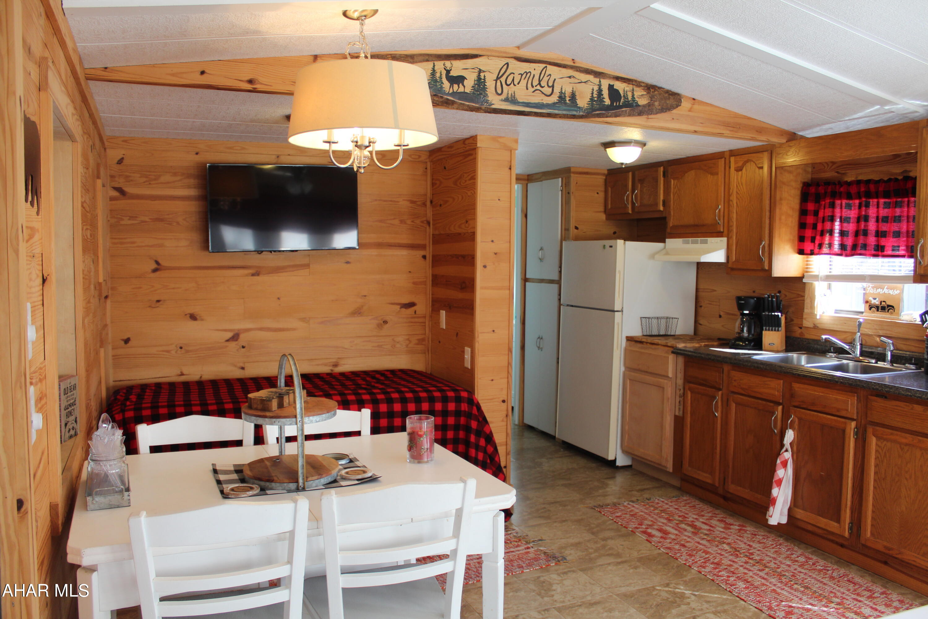 Glendale Yearound - Residential