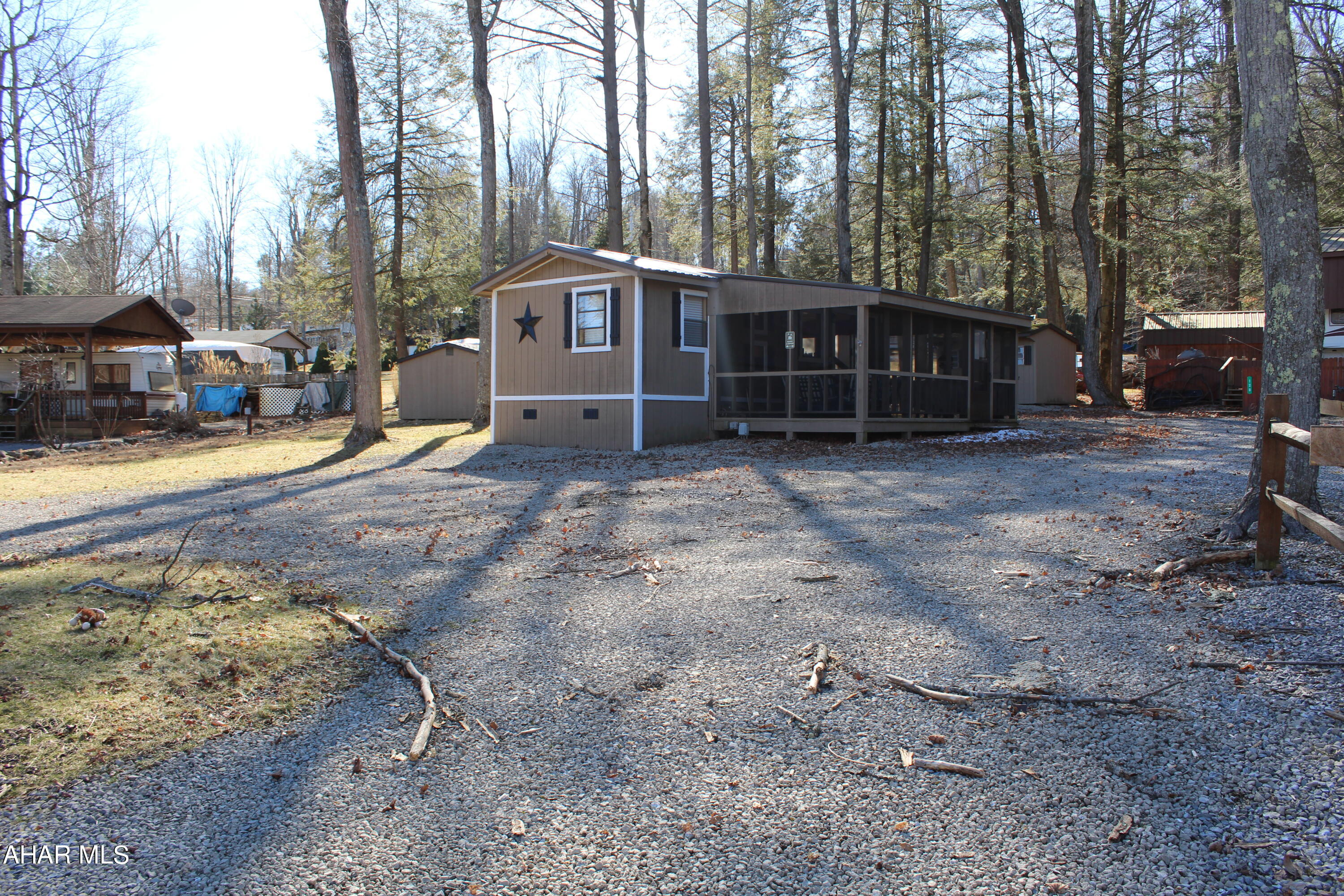 Glendale Yearound - Residential