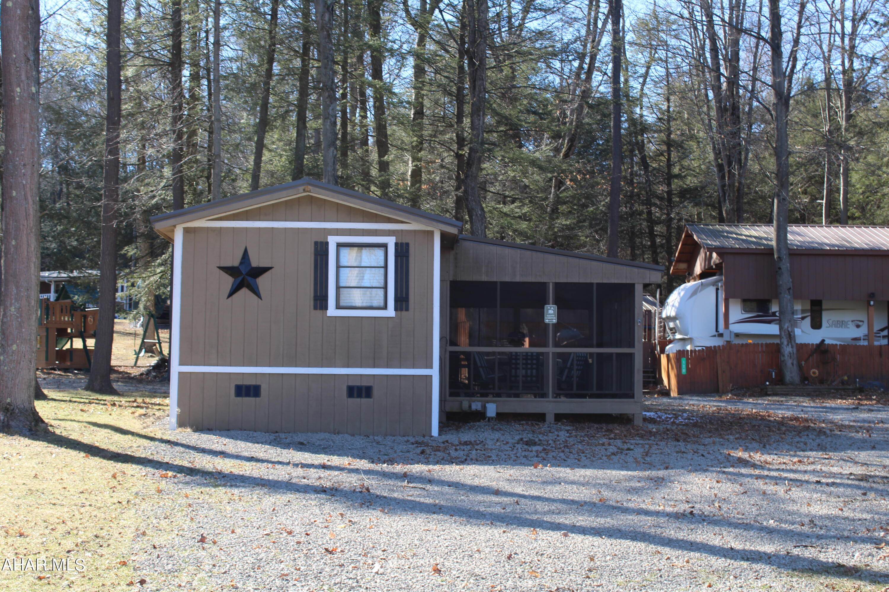 Glendale Yearound - Residential