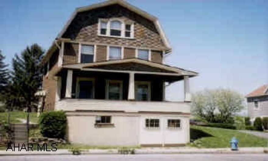 NEW ELECTRIC SERVICE. NEW COPPER PLUMBING.