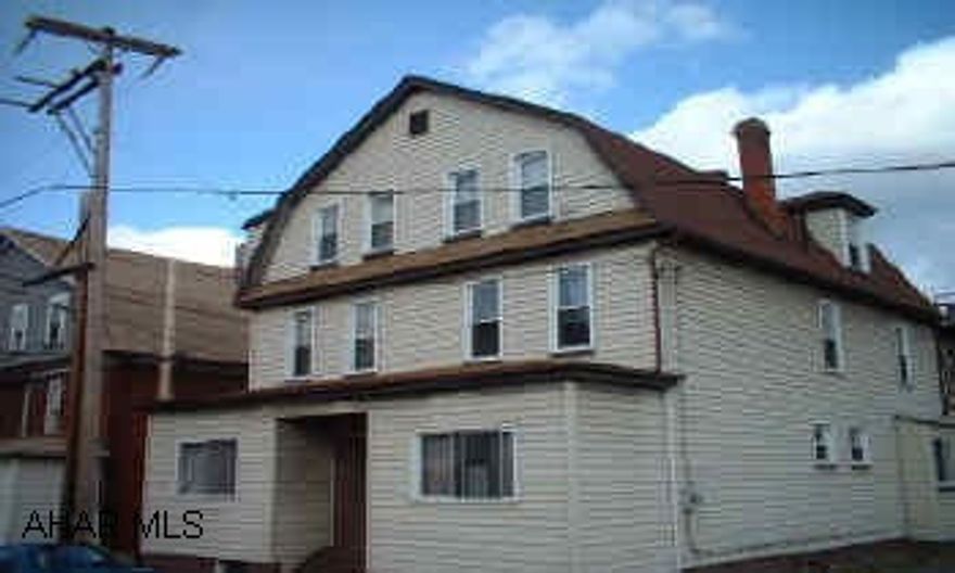 6 unit apartment building.