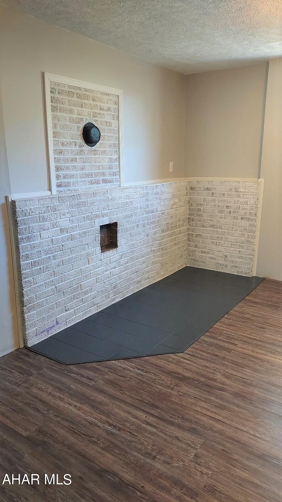 Sunnybrook Acres - Residential