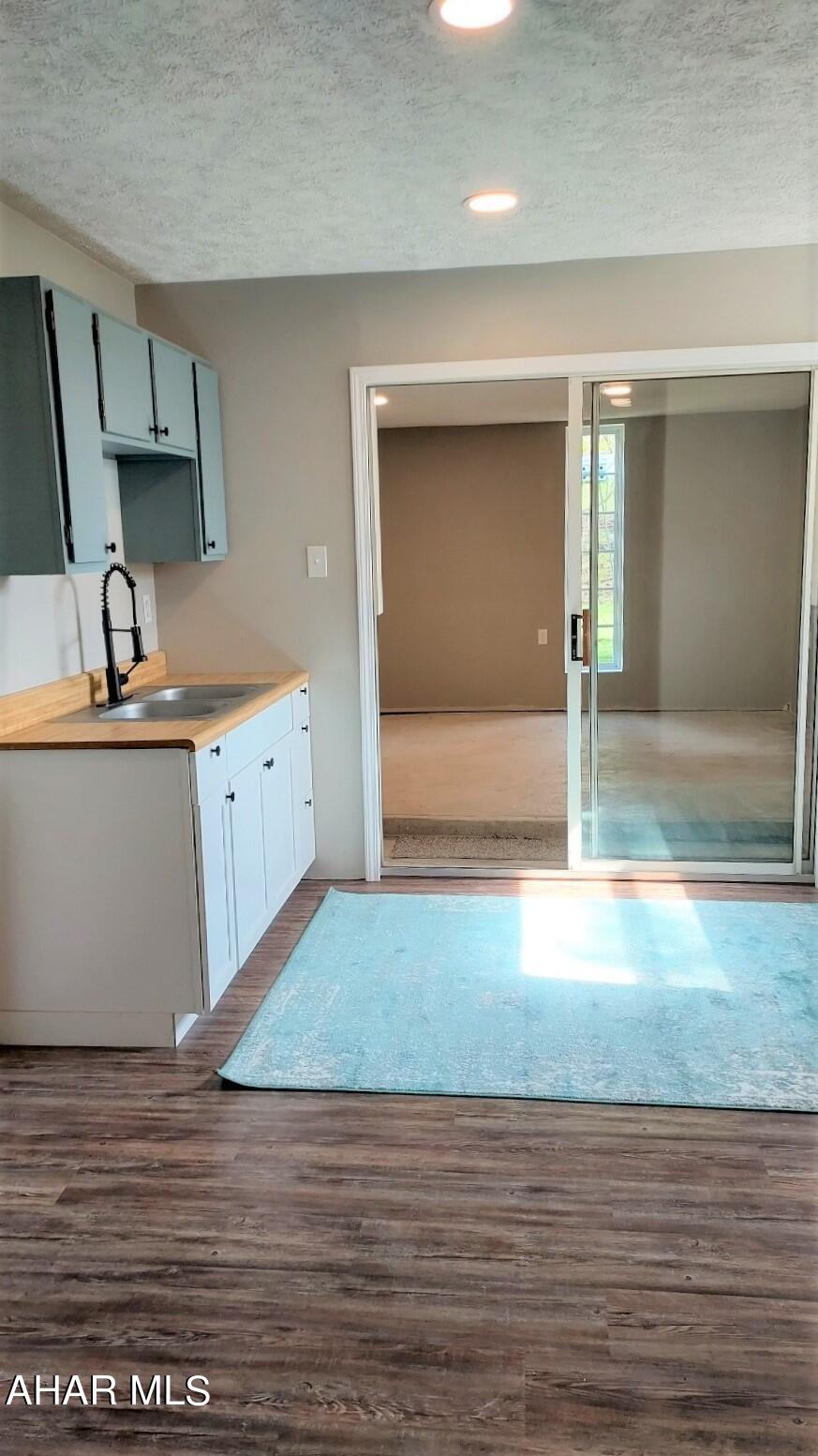 Sunnybrook Acres - Residential