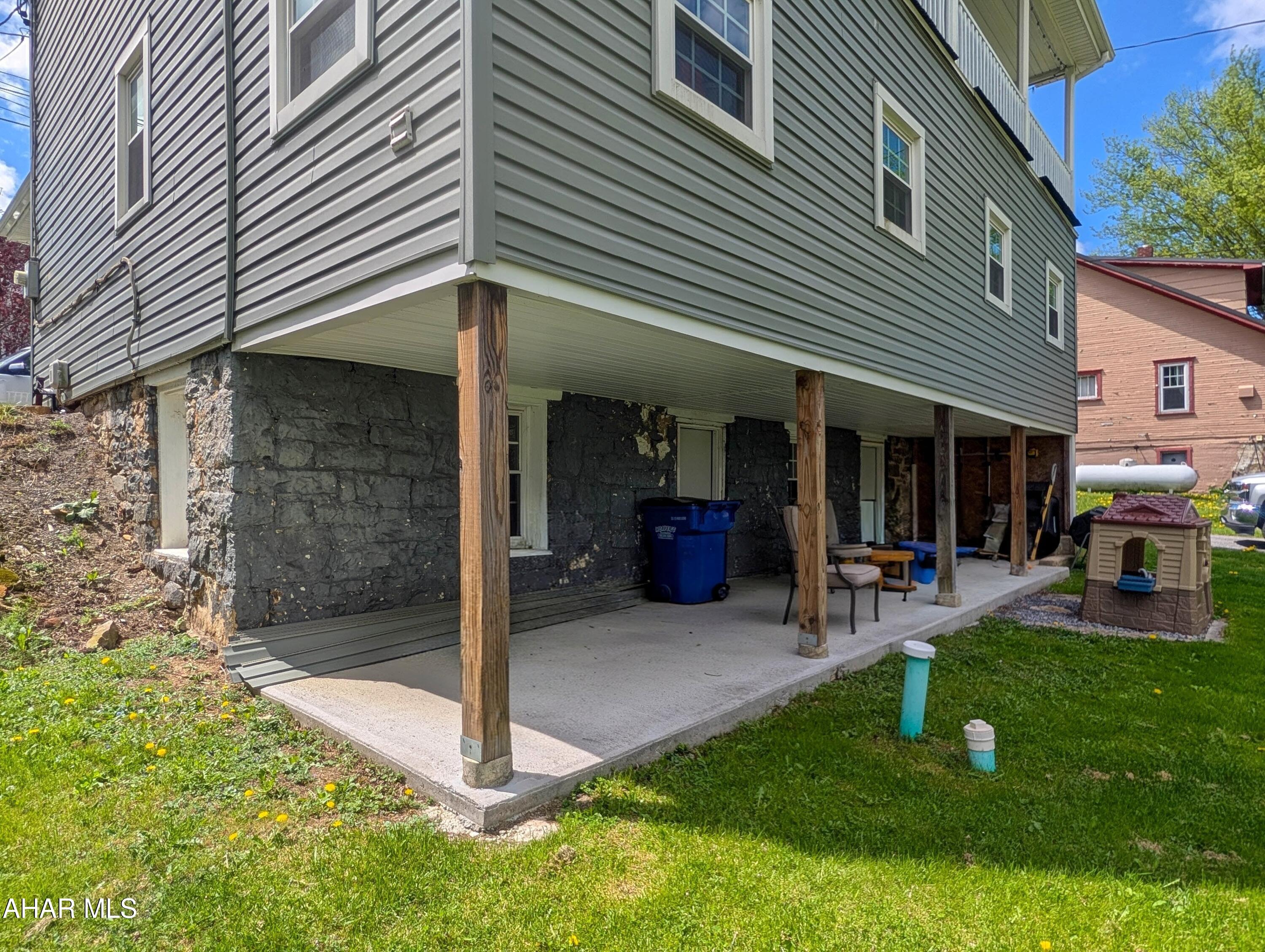 Unknown - Residential